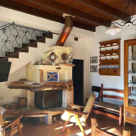 Aventina Holiday Home Burcei エクステリア 写真