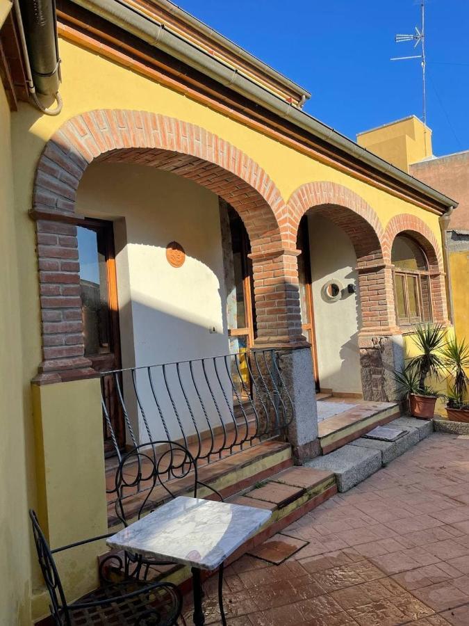 Aventina Holiday Home Burcei エクステリア 写真