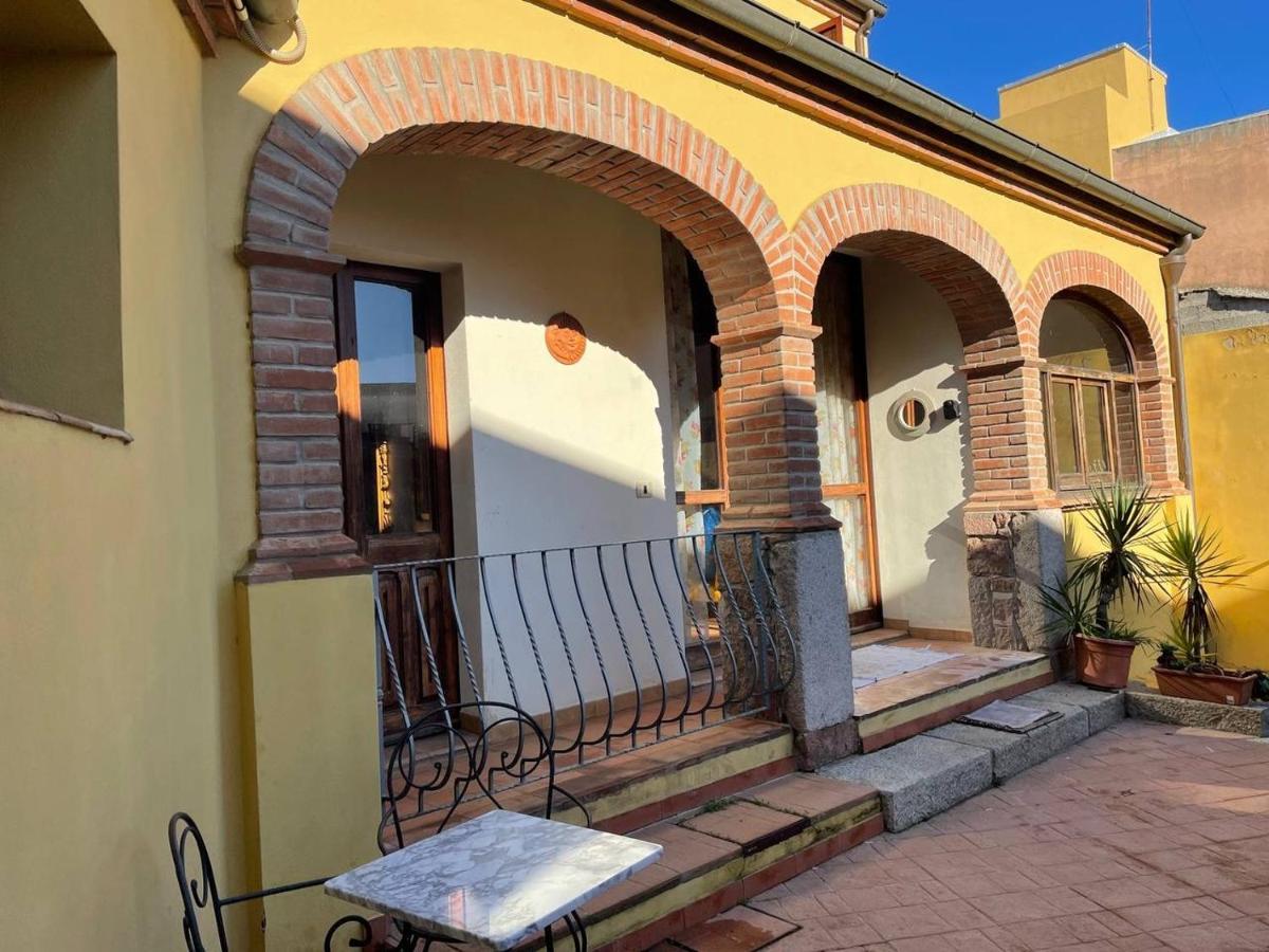 Aventina Holiday Home Burcei エクステリア 写真